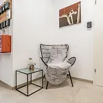 Elegant & Air Condition 5br - By The Danube River Apartamento
