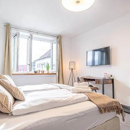 Appartement Elegant & Air Condition 5br - By The Danube River