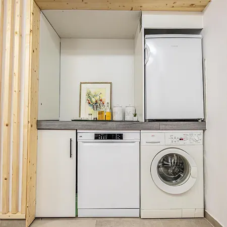 Appartement Elegant & Air Condition 5br - By The Danube River