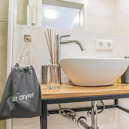 Appartement Elegant & Air Condition 5br - By The Danube River