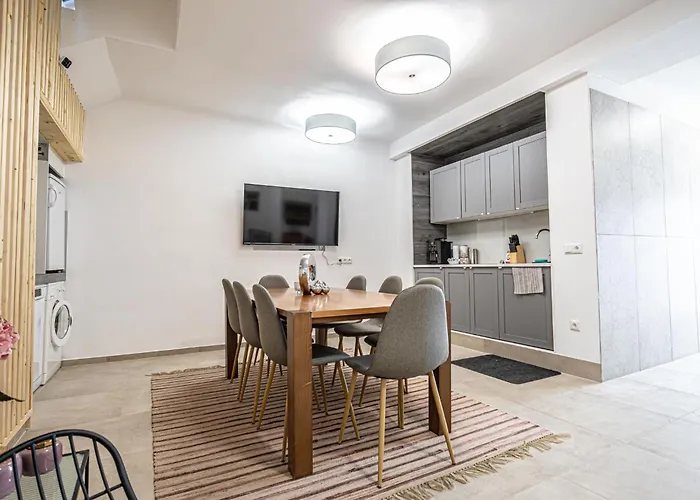 Appartamento Elegant & Air Condition 5br - By The Danube River