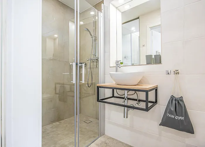 Elegant & Air Condition 5br - By The Danube River * Krems an der Donau