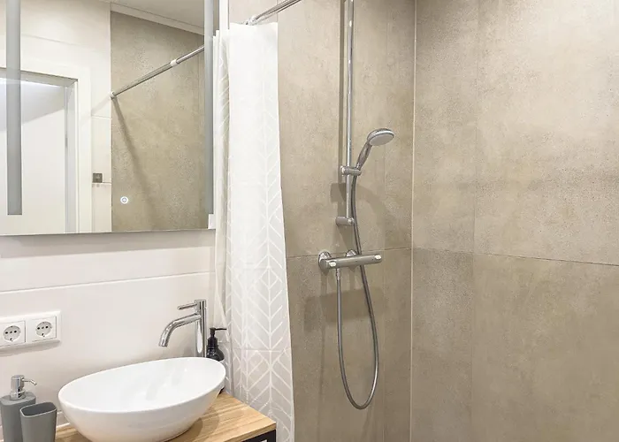 Elegant & Air Condition 5br - By The Danube River Apartment Krems an der Donau